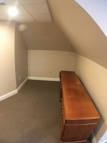 1802 Elm St, Manchester, NH 03104